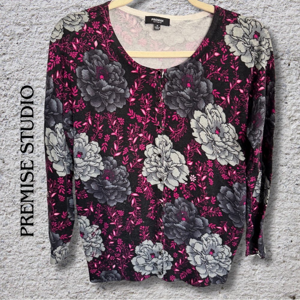 {Premise Studio} RAYON Floral Cardigan